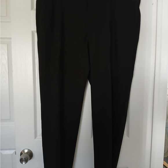 Van Heusen Men's Black and Tan Dress Pants - Picture 6 of 11